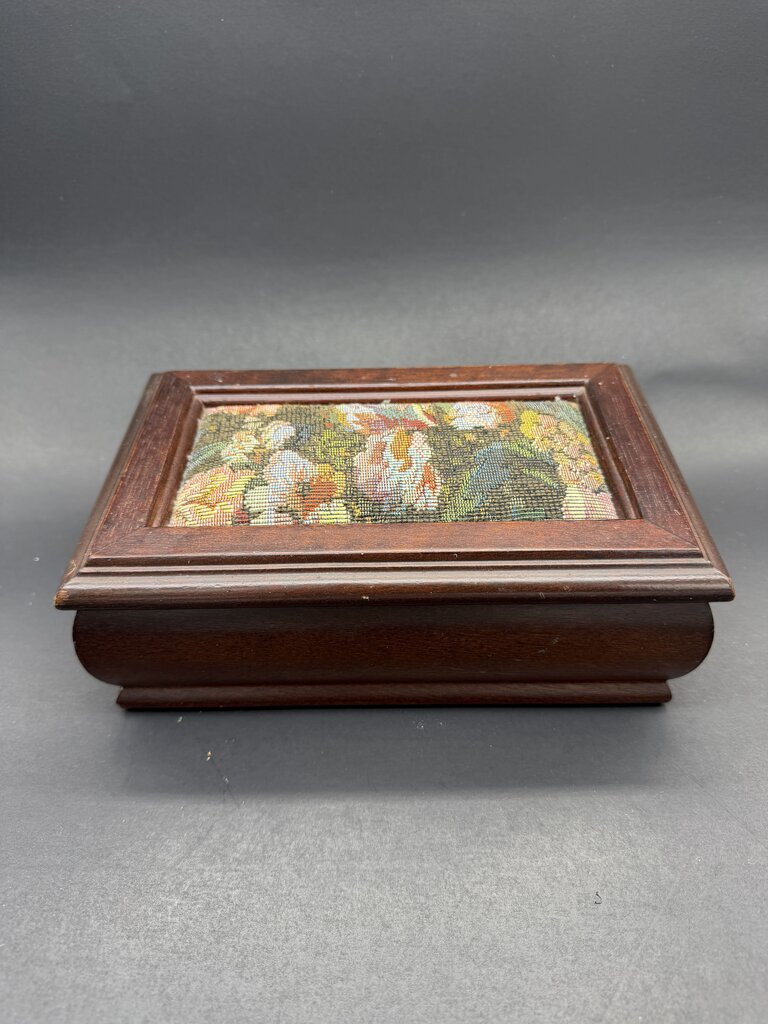 Small Vintage Jewelry Box