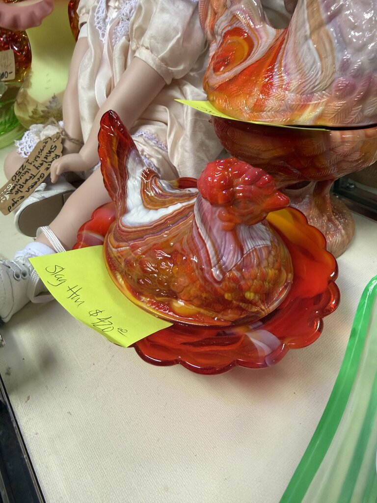 Slag Glass Hen on Nest - Marbled Red